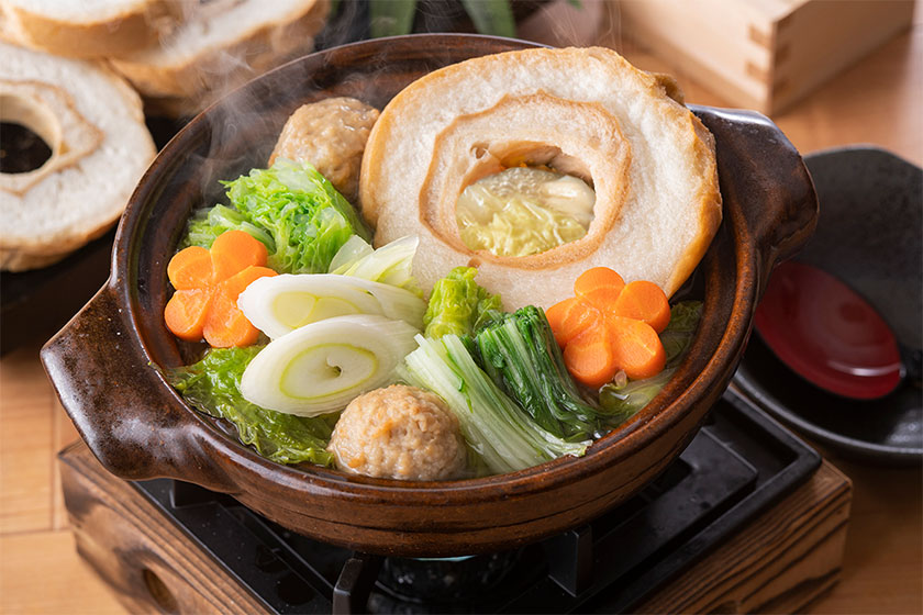 加賀麩と鶏つみれの寄せ鍋